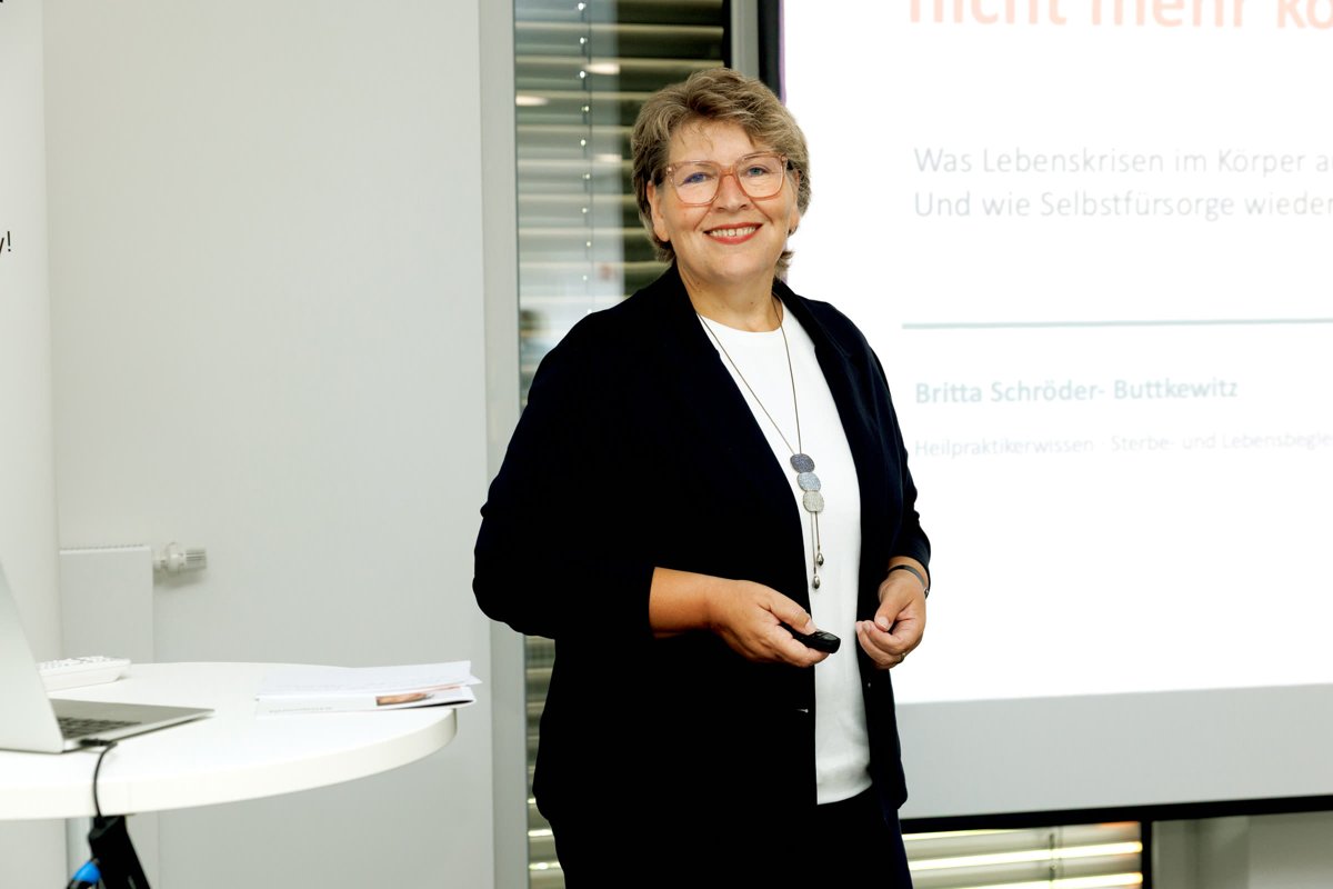 Britta Schröder bei einem Vortrag